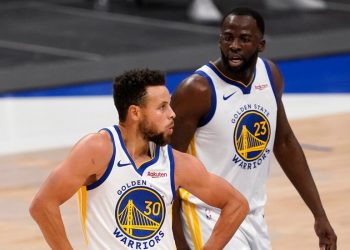 Stephen Curry sees your tweets and your team’s weaknesses